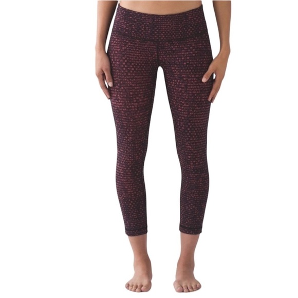 lululemon athletica Pants - Lululemon Wunder Under Crop III Luxtreme 21" in Shatter Weave Dust Coral Plum 6